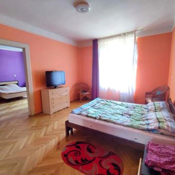 Оренда великої 3 кімн. Набережна (50 метрів).Центр.Ужгород