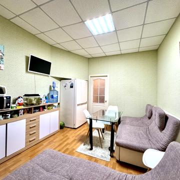 Адміральська вул., 31Б