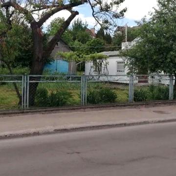 Продаж цегляного будинку