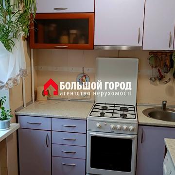 Бочарова вул., 14