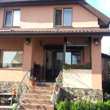 Продам добротний будинок.За луцким кільцем праворуч.Городецька с/р.