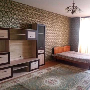 Оренда 1-кімн. Салютна 1Б, з ремонтом