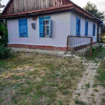 Будинок в центрі Піщаного, 3 км до Кременчука