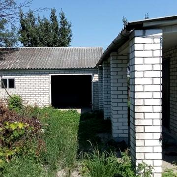 Продам дом в Малиновке на центральной улице