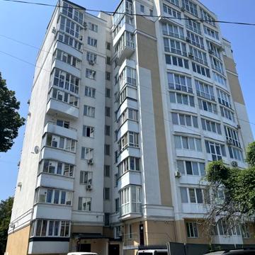 Центр, Градецкий, 3х комнатная, ул. Самострова 21а, автономка