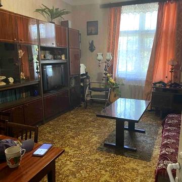 Продам квартиру в центрі міста Запоріжжя