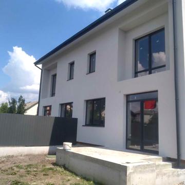 Лапаївка сучасний котедж від забудовника.