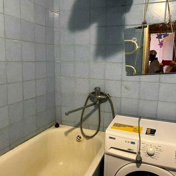 Продам 1 комнатную квартиру , Чугуев