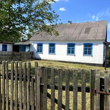 Звягельський район Продам великий цегляний будинок