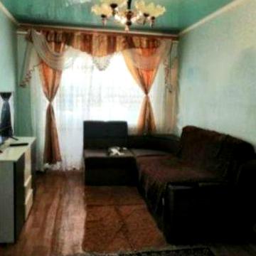 Продам  2-х комнатную квартиру Стадион Евис !