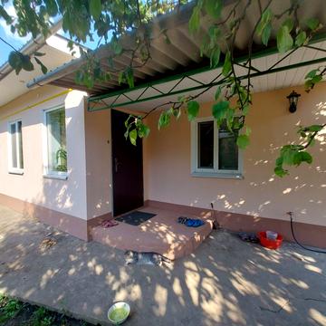 Продам будинок (квартиру) в Підгородном  ( В )