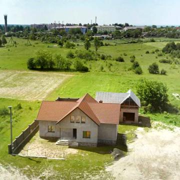 Продам домоволодіння в смт.Клевань.