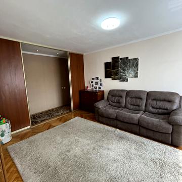 Продажа 4к квартира Роксоляни вулиця