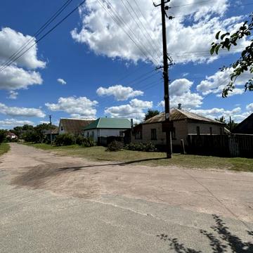 Продам будинок по вулиці перемоги 13