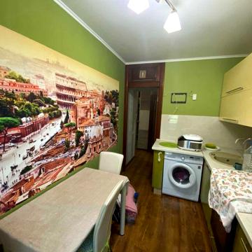 Продаётся двухкомнатная прекрасная квартира на Океановской, S1