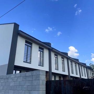 Найкращий  Таунхаус на Дивногірська 25