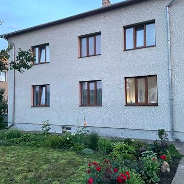 Продаж 10к Дім Євгена Коновальця вулиця