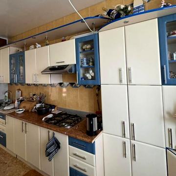 Продаж 3к Дім Героїв Небесної Сотні (Центральна) вулиця