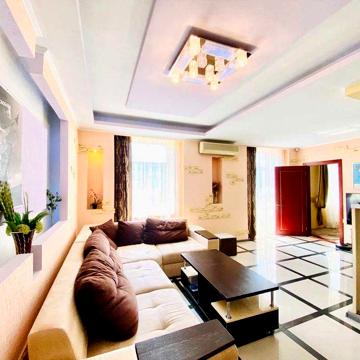 Продам просторную 3к квартира пр Яворницкого 46 Центр
