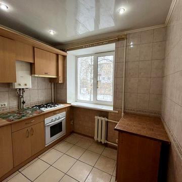 Продам квартиру в цегляному будинку на 2 поверсі Хімік