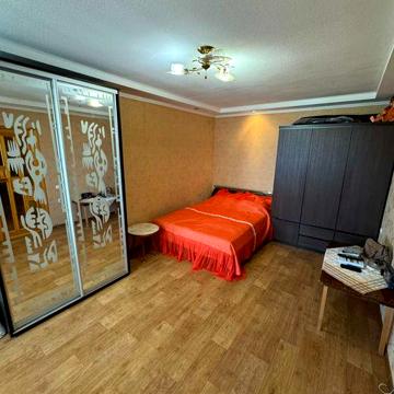 Продам квартиру ул. Ньютона, за супермаркетом Классом