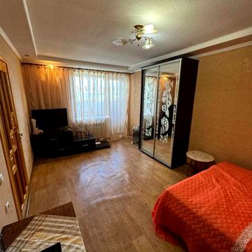 Продам квартиру ул. Ньютона, за супермаркетом Классом