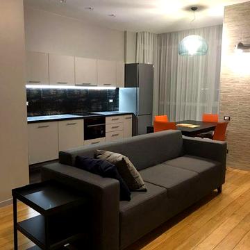 Продаж стильної сучасної квартири у центрі Київа. ЖК Митець