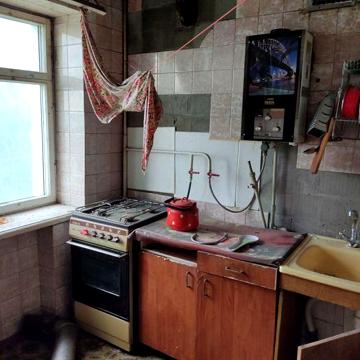 Продам 2-х кімнатну квартиру під ваш ремонт