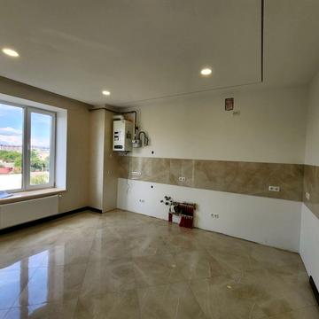 Продам 2 км квартиру в центрі з ремонтом