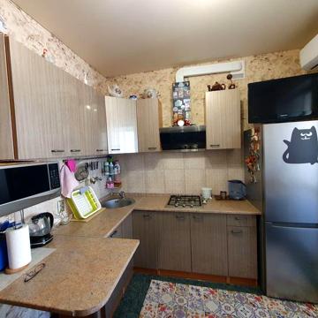Продам 1 Бровари Грушевського