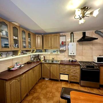 Продаж 5к Дім Полковника Данила Нечая вулиця