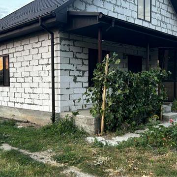 Продається житловий будинок
