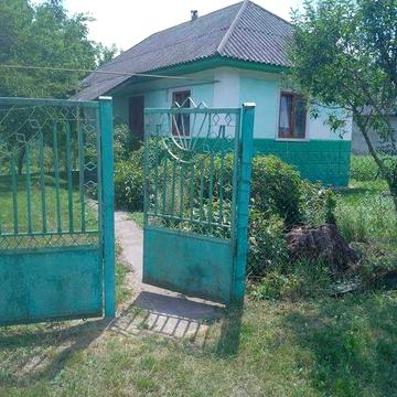 Продам будинок и земельну ділянку 36 соток