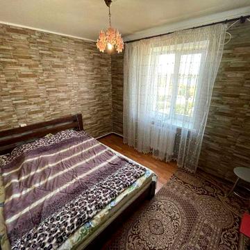 Продаж 3-х кімнатної квартири вул Квітнева