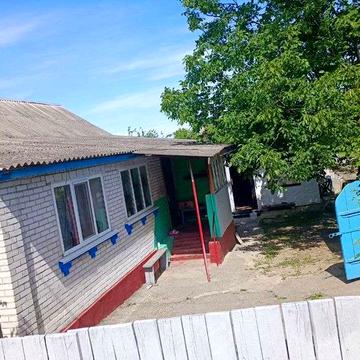 Продаєця Будинок в тихому місті