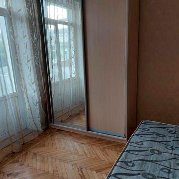 Сдам 2-комн. кв., метро Лукьяновская