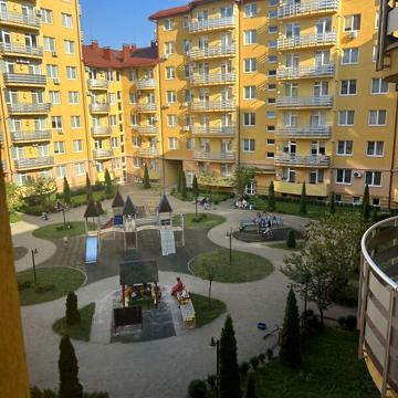 Продажа 5к квартира Богомольця вулиця ЖК Сакура