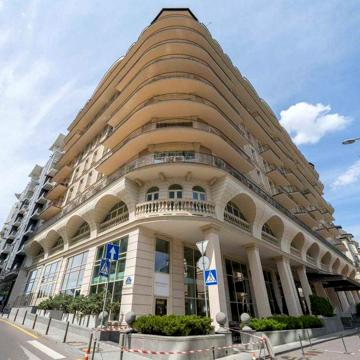 Продаж 4к-квартири вул.Новоселицька 10, ЖК Renaissance Residence 200м² ЖК Renaissance Residence
