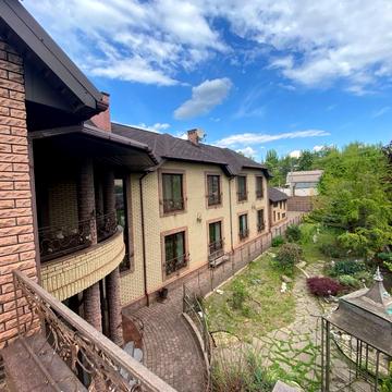 Продаж будинку на 173 кварталі