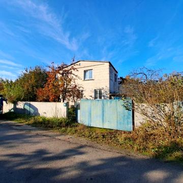 Продаж двоповерхового будинку від власника.