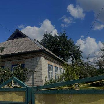 Продається будинок по вулиці Ринкова (Жовтнева) 60