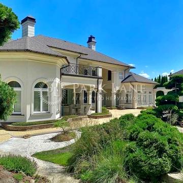 Продам Резиденцію в Лісниках з власним парком та озером Обухівський