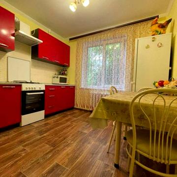 ПРОДАЖ 2-х кім. квартири в ПЗР. Таня
