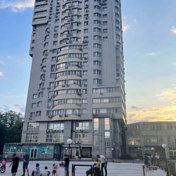 Продам  4-х кім. квартиру на В.Гетьмана,1Б ЖК Місце мрій