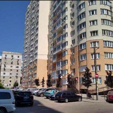 Двухкомнатная квартира в ЖК Вернисаж / Костанди