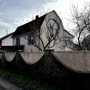 Продам дачу для постійного проживання  вул. Озерна , до Осокорки 10км