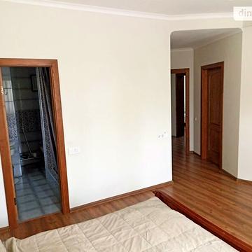 Продаж 5к Дім 12-а Садова вулиця