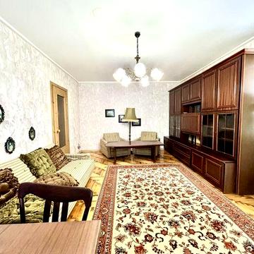 Продам трикімнатну на Перемозі