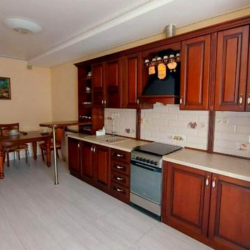 Петропавлівська вул., 75А