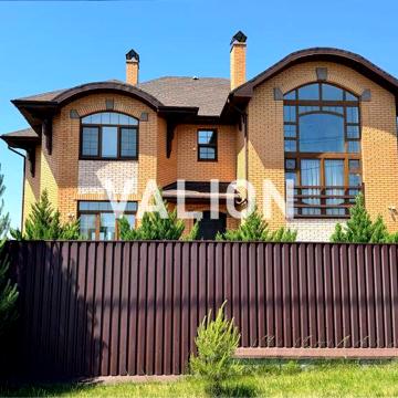 Продаж будинку 300 м2 на 15 сотках з сучасним ремонтом